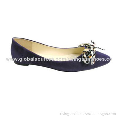 Women's Flat Casual Shoe, Pointed Toe Style with Velvet Upper, Leopard Prints Velvet Decorated